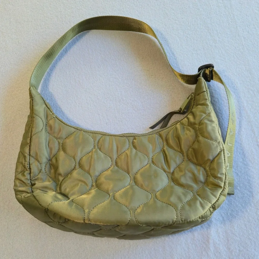 Pajar Canada Hobo Bag Womens Large Olive Green Quilted Puffer‎ Nylon Logo Strap